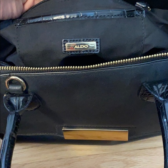 Handbag - Picture 6 of 8